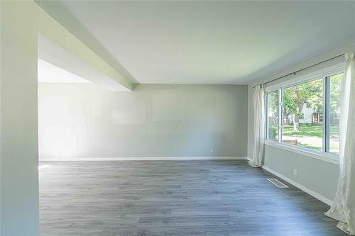 58 Rampart Bay, Winnipeg, MB 