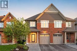 352 WARMSTONE DRIVE  Ottawa, ON K2S 0W3