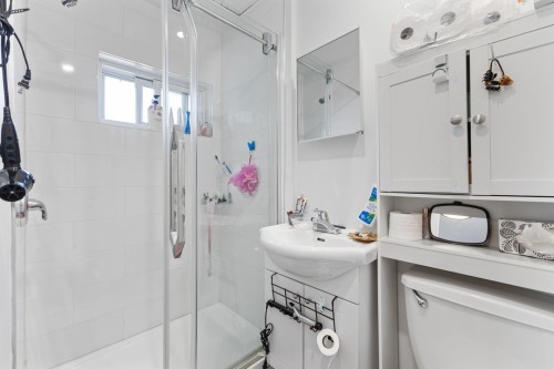 Bathroom - 83 Rue Wìgwàs, Gatineau (Hull), QC 