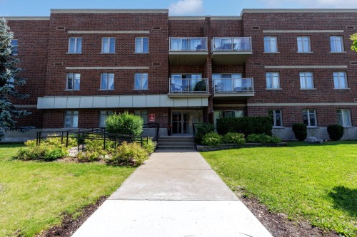 Façade - 102-153 Av. Winthrop, Pointe-Claire, QC 