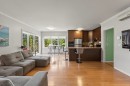 Salon - 102-153 Av. Winthrop, Pointe-Claire, QC 