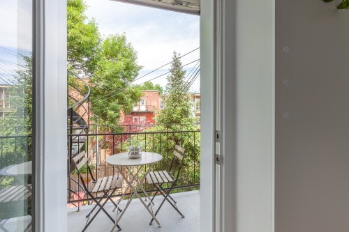 Balcon - 4393 Rue Garnier, Montréal (Le Plateau-Mont-Royal), QC 