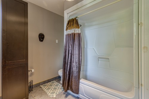Salle de bains - 756 Ch. De La Baie, Rigaud, QC - Indoor Photo Showing Bathroom