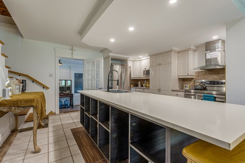 Cuisine - 756 Ch. De La Baie, Rigaud, QC - Indoor Photo Showing Kitchen With Upgraded Kitchen