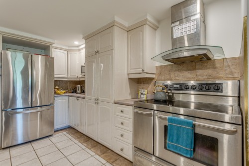 Cuisine - 756 Ch. De La Baie, Rigaud, QC - Indoor Photo Showing Kitchen