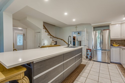 Cuisine - 756 Ch. De La Baie, Rigaud, QC - Indoor Photo Showing Kitchen With Double Sink