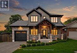 10 CRAIGHEAD DRIVE Centre Wellington (Fergus), ON N1M 2Z2