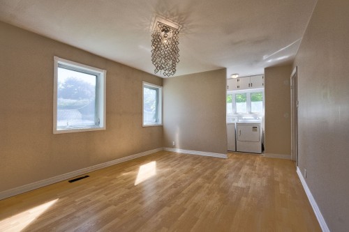 Master Bedroom - 553 Rue Myre, Saint-Eustache, QC 