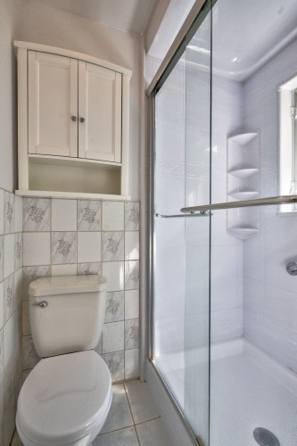 Master Bathroom - 553 Rue Myre, Saint-Eustache, QC 
