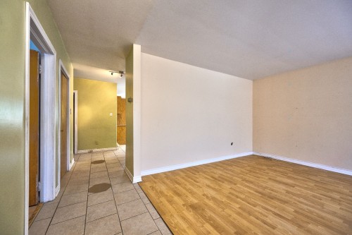 Living Room - 553 Rue Myre, Saint-Eustache, QC 