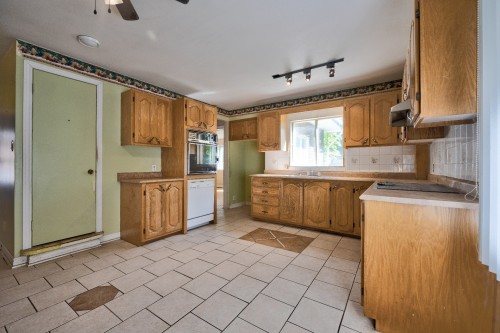 Kitchen - 553 Rue Myre, Saint-Eustache, QC 