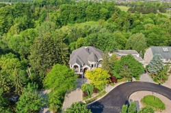 217 Garden Avenue Richmond Hill, ON L4C 6L8