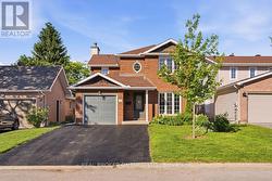 17 NOTMAN WAY  Ottawa, ON K1G 4P6