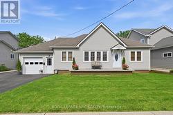 236 DEERE STREET  Welland (Lincoln/Crowland), ON L3B 2L8