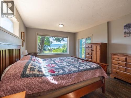 9904 View Road, Powell River, BC 
