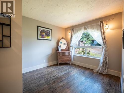 9904 View Road, Powell River, BC 