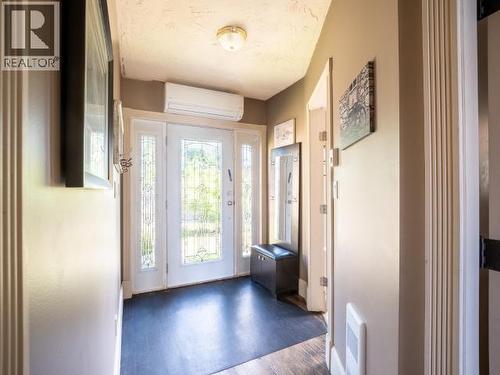 9904 View Road, Powell River, BC 