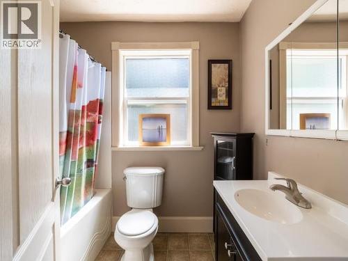 9904 View Road, Powell River, BC 