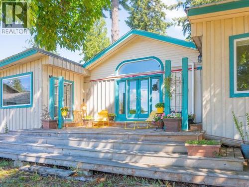 9904 View Road, Powell River, BC 
