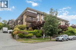 301 120 E 4TH STREET  North Vancouver, BC V7L 1H6