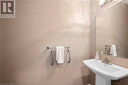 1863 Ballymote Avenue, London, ON - Indoor Photo Showing Bathroom