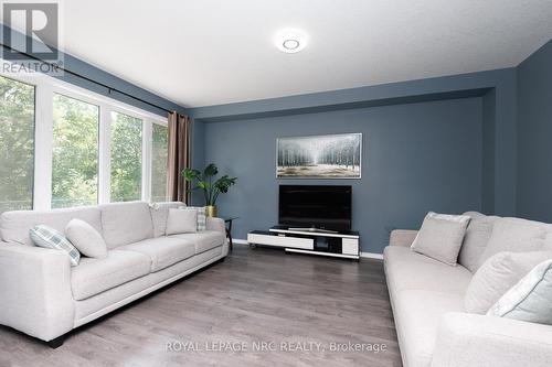 8002 Hackbery Trail, Niagara Falls (Brown), ON 