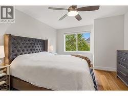 Primary Bedroom - Upper Level - 
