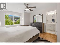 Primary Bedroom - Upper Level - 