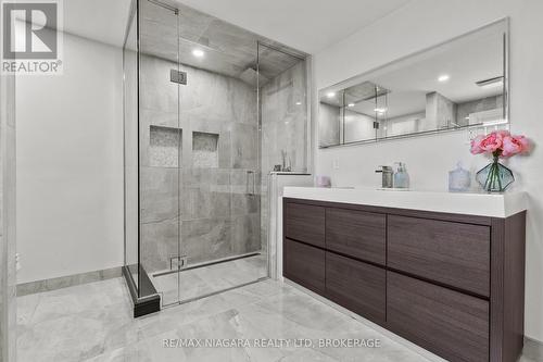 30 Orlando Drive, St. Catharines (Lakeport), ON 