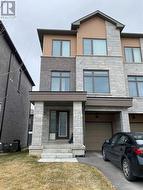 40 VANTAGE LOOP STREET Newmarket, ON L3X 0K6