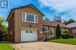 32 DURHAM ROAD  Hamilton, ON L8E 1X1