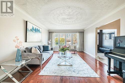 3188 Parkerhill Road, Mississauga, ON 