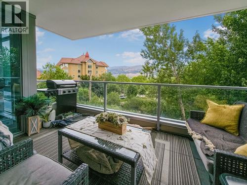 1075 Sunset Drive Unit# 401  Kelowna, BC V1Y 9Y9