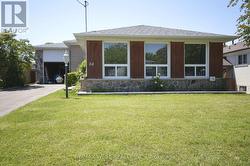 84 KEARNEY DRIVE Toronto, ON M9W 5J8