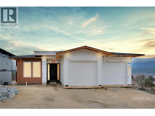 931 25 Avenue SW  Salmon Arm, BC V1E 1T9