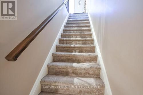 2 Roy Hickling Drive, Springwater, ON 