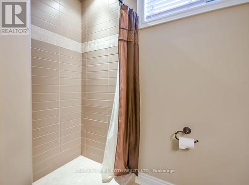 2 Roy Hickling Drive, Springwater, ON 