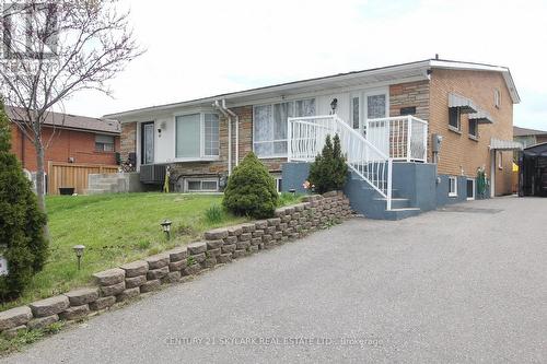 44 SHARON COURT  Brampton, ON L6W 3B7