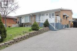 44 SHARON COURT Brampton, ON L6W 3B7