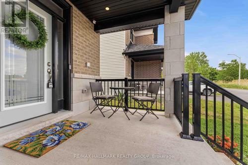 369 Broadridge Crescent, Ottawa, ON 