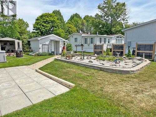 Raised garden bed - 144 Sandbagger Crescent, Central Huron (Clinton), ON 