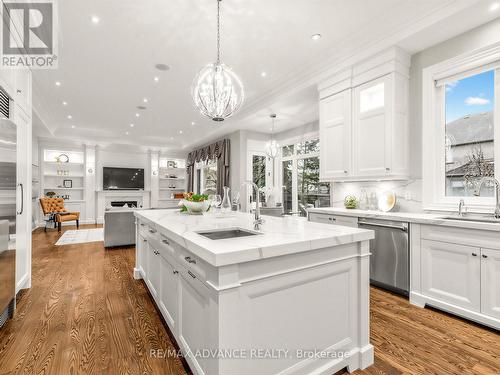 5 Lloydminster Crescent, Toronto, ON 
