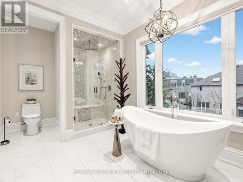 Primary Ensuite - 5 Lloydminster Crescent, Toronto, ON 