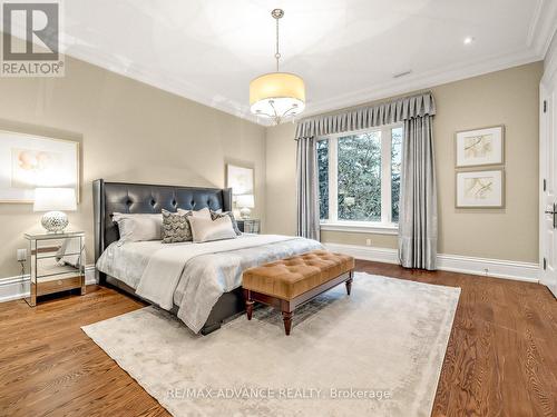 5 Lloydminster Crescent, Toronto, ON 