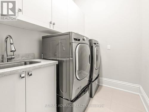 5 Lloydminster Crescent, Toronto, ON 