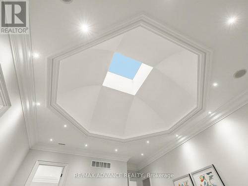 5 Lloydminster Crescent, Toronto, ON 
