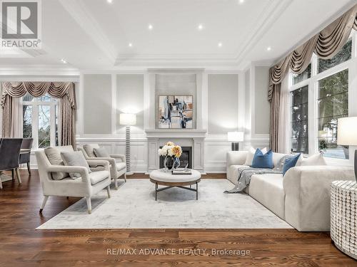 5 Lloydminster Crescent, Toronto, ON 