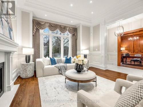 5 Lloydminster Crescent, Toronto, ON 