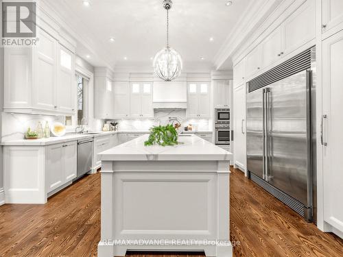 5 Lloydminster Crescent, Toronto, ON 