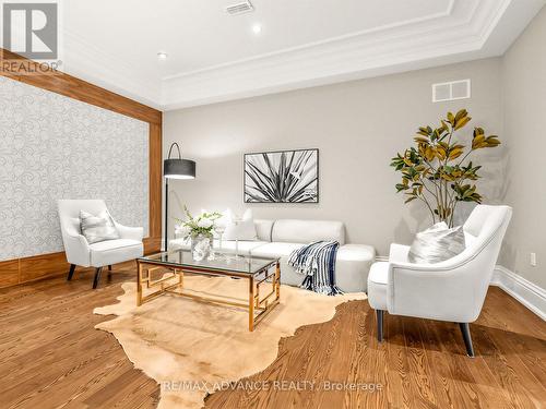 5 Lloydminster Crescent, Toronto, ON 